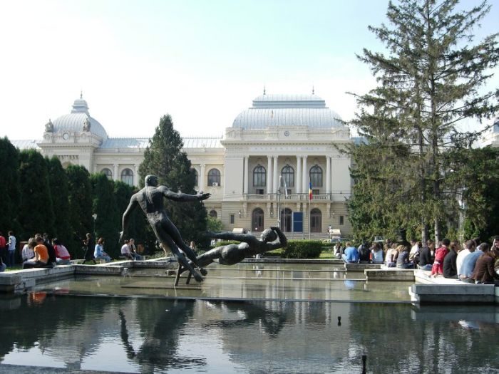 Universitatea Alexandru Ioan Cuza Din Iasi